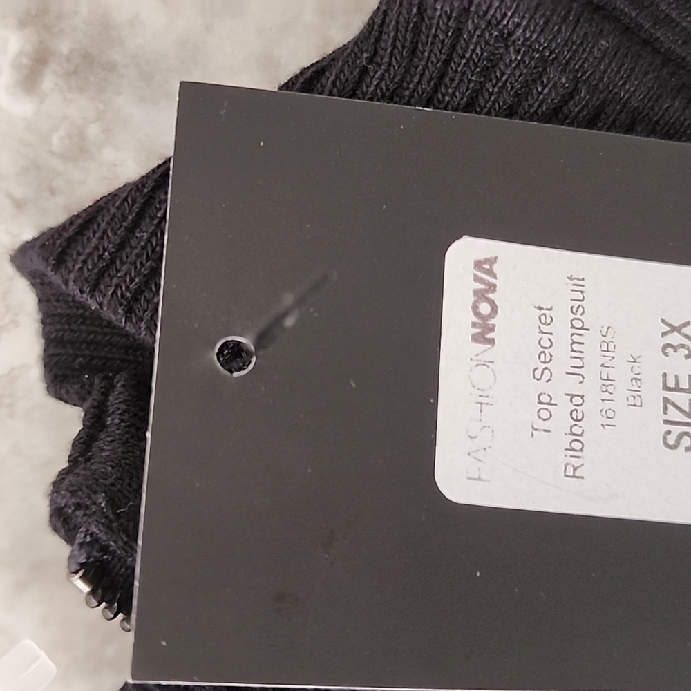 FASHION NOVA NWT BLACK TOP SECRET RIBBED KNIT JUMPSUIT SIZE 3X STRETCH - Picture 7 of 8